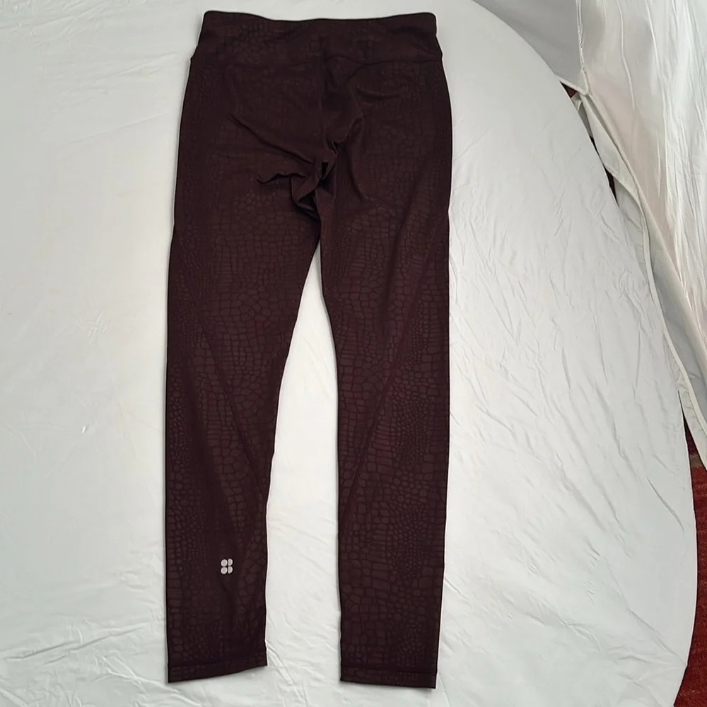 Sweaty Betty All Day maroon snake textured 7/8 leggings